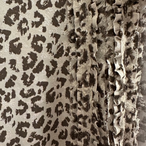 Chicos travelers cardigan animal print cheetah brown tan see measurements ruffle - Picture 3 of 6